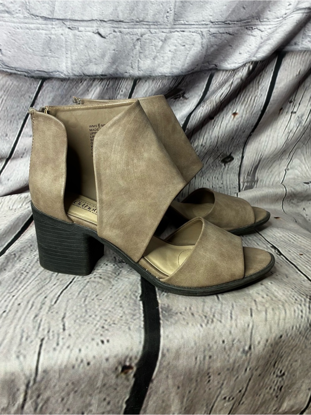 Desert Chic Southwest Minimalist Goblincore Shooties Block Heel Sandals Taupe 6